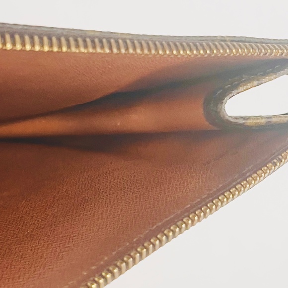 Louis Vuitton Monogram Poche Documents Portfolio (1990) – Vintage Travel - Picture 7 of 7